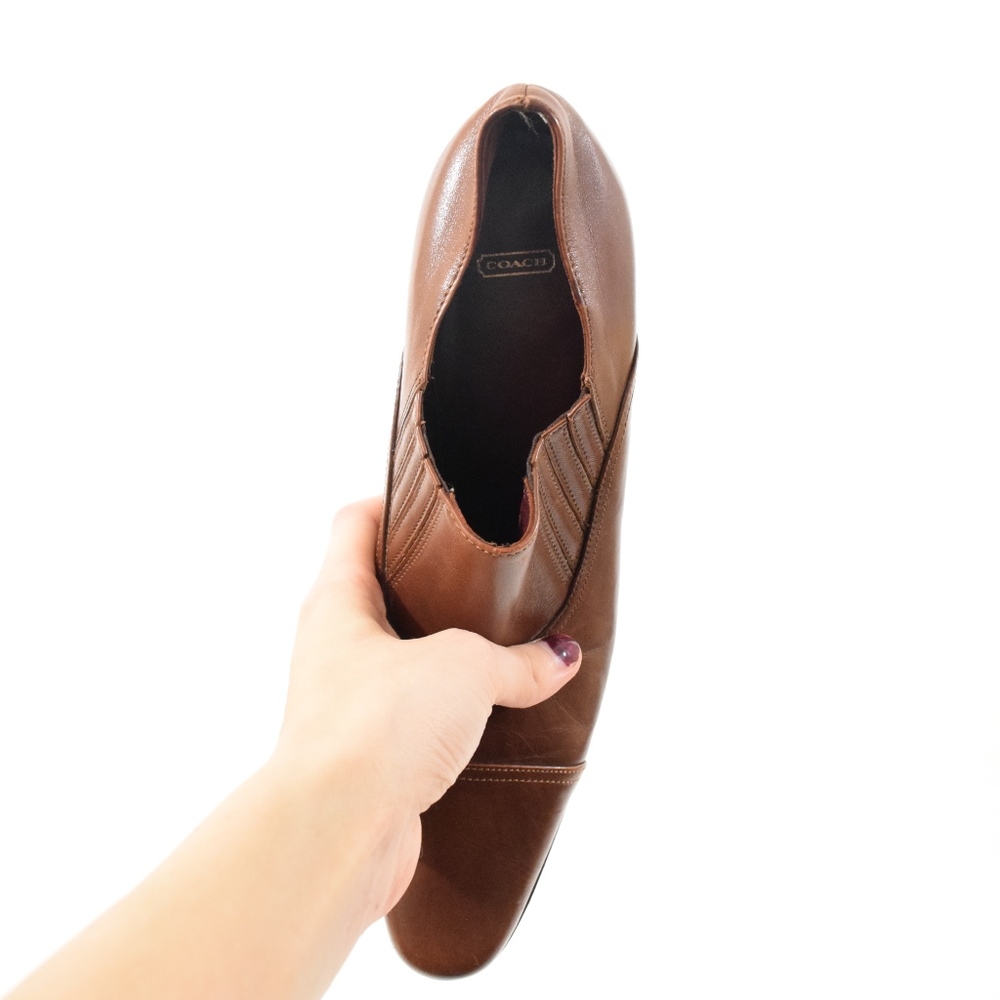 ❌SOLD❌Coach Saddle Brown Leather Ankle Booties - Picture 4 of 8